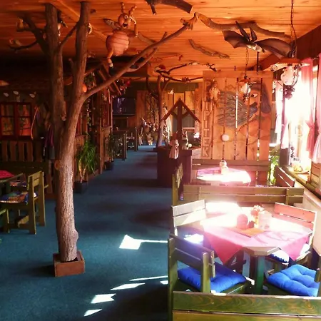 Hotel Pohadka Most
