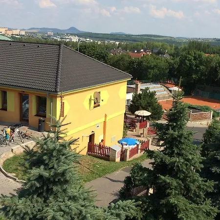 Hotel Pohadka Most