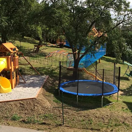 Pohadka 3*
